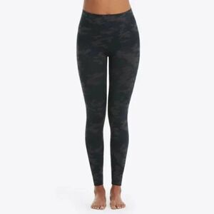 Spanx Look At Me Now Seamless High Waisted Camo Leggings